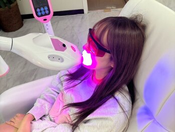 エクシアホワイトニング 町田店/セルフホワイトニングの様子♪