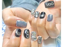 ティーエス ネイル ガーデン(T.S Nail Garden)/黒とシルバーもりもりデザイン