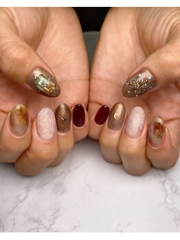 ラブナ(LOVENA)/冬ネイル