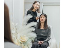 眉毛施術風景♪