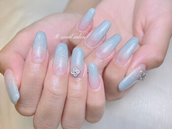 アールズネイル(R-s nail)の写真/【元町5分/プライベートサロン】お子様も一緒に通えるネイルサロン♪ワンカラー/カラグラ/ラメグラ¥4390~