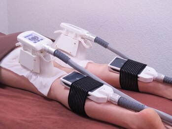 プリバード 新宿店の写真/落ちづらい下半身や凝り固まった脂肪を撃退☆自己ケアではどうにもならないヒップ・内もも・裏ももにも◎