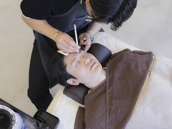 アトリウムオム 博多(ATRIUM HOMME)の写真/【男性施術者のみ在籍】メンズ眉毛専門店 自然で清潔感ある眉へ