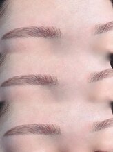 メメ(meme)/アイブロウwaxスタイリング