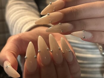 しんぷるピアスネイル