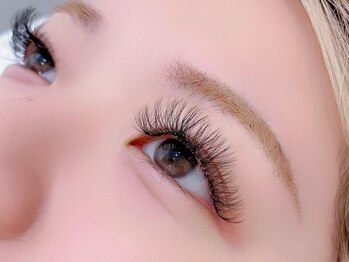 アオ(AO)の写真/【まつ毛の状態を見極めモチの良さを実現】まつ毛へのダメージを最小限に♪[府中/まつげ]