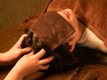 ヒーリングハウスの雰囲気（ドライヘッドスパで脳疲労をしっかり圧で整えます。頭痛/肩こり）