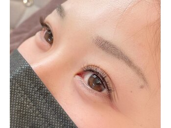 グラース(grace)/キュートな目元に