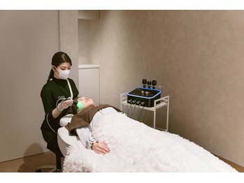 フェイスリフトジム ヤーマン 銀座店(FACE LIFT GYM YA-MAN)/フルフラットチェア