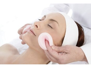 エステプリヴェモロッコ(ESTHE PRIVE MOROCCO)/STEP2 ピールローション