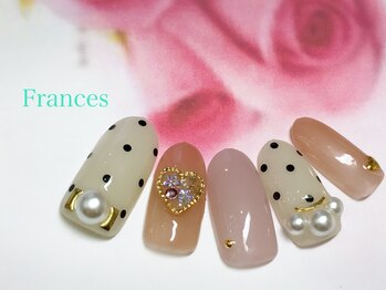 フランセス(Frances)/ハート×ドットネイル