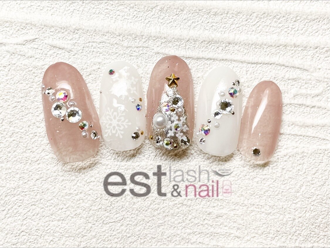 2025年-2026年冬トレンド】ホワイト ワンカラー ハンドのネイル