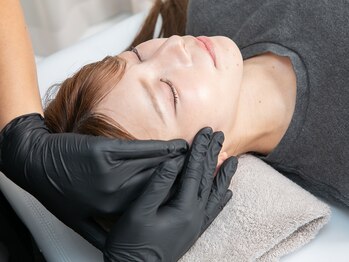 ルーツ 武蔵小杉(R∞ts)/お顔をリフトアップ