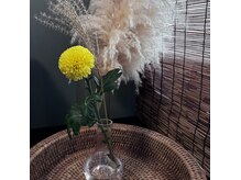 天弥(あまね)の雰囲気（和の空間と季節のお花）
