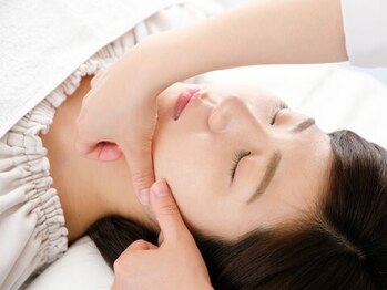 獅子の褒美の写真/【大切なイベント前にも◎】顔まわりのむくみや詰まりを流してスッキリと小顔を体感♪今なら首ケア付き◎