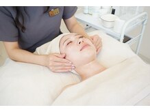 エイティ(Atey)/クリスティーナ肌質改善