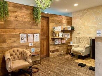 セブンスタイルイ 石巻店(7style)/停めやすい広々駐車場あり♪