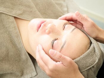 リベルテ(LIBERTE)/お顔の筋膜リリース