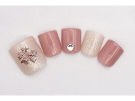6000円　フットネイル