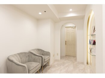 デイドット バイ リロ 札幌(de. by Liro)