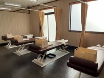 いわき小名浜整骨院/全部で5台のベッドがあります！