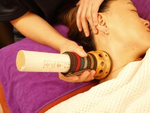 よもぎ 縁の雰囲気(当店では道具を使ってよもぎを直接あてて不調を改善します)