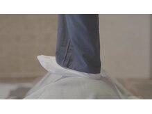 ふくまわる。