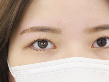 geNe 'n GRUS(ジーン アンド グルス)/まつ毛パーマ+美眉スタイリング