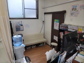かげやま鍼灸接骨院/待合室の様子