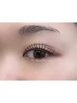 ナチュラル上品な目元にしたい