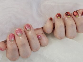 フルン(Flun)/苺nail