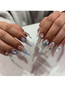 ワイベール 心斎橋店(YVeil)/