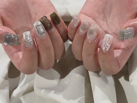 個性派ニュアンスネイル
