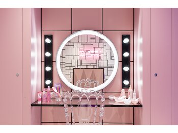 ホログラム エビス(HOLOGRAM EBISU)/★可愛すぎるドレッサー★