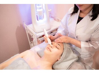 スパニックフルール(spanic Fleur)/お顔の水素洗浄が人気！