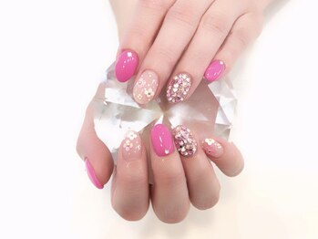 ココロバ ネイルアンドビューティーサロン(COCOLOBA)/丸ホロフラワーネイル♪