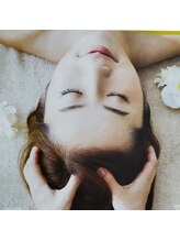 ドウズ(Doze)/頭や顔のツボを刺激し不調を改善