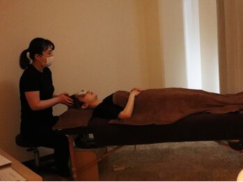 サロン ダナム(danam)の写真/《毎日頑張る自分へのご褒美に》厳選されたアロマの香りでリンパマッサージ♪お疲れの身体もリフレッシュ☆