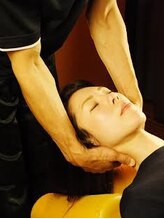 リラクゼーションサロン もみりこ 狸小路店/しっかり首も伸ばします