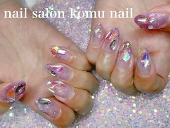 コムネイル(komu nail)の写真/こだわりのカラーやパーツで幅広いデザインを叶えます*【持込可Art2~4本迄¥5,800(パーツ/ストーン代別途)】