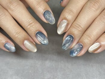 ネイビーニュアンスネイル