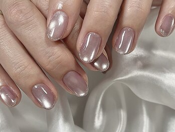 ジェナ(Jenna)/ガラスマグネット×先端ライン