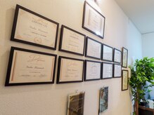 日本、海外のセミナーに参加し常にアップデートしてます。美容鍼