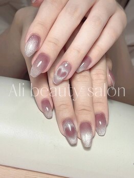 アリ(Ali)/マグネットネイル