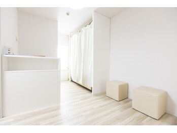 マッサージ鍼灸院つゆき按腹堂/受付・待合室