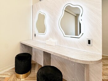 ベージュトーキョー 表参道店(BEIGE TOKYO)/ドレッサー2席
