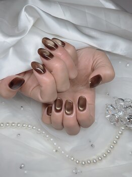 ブラウン水光マグネット