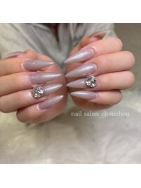 ワンカラーにビジュー☆