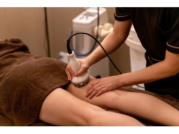 ビューティサロン オハナ(ohana)/キャビテーション+ラジオ波+EMS