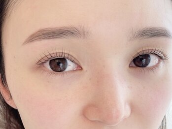 レーレミミ オオツ(Leere Mimi. otsu)の写真/【アイブロー×パリジェンヌラッシュリフト】の最強コンビで魅力度UP◎自然な仕上がりで目力UP！